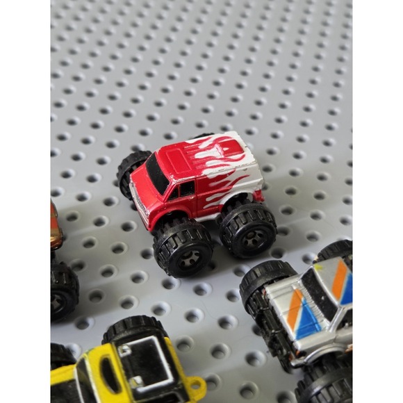 Micro Machines Monster Truck Lot of 4 Vintage Galoob 1987 Datsun Chevy - Picture 4 of 11